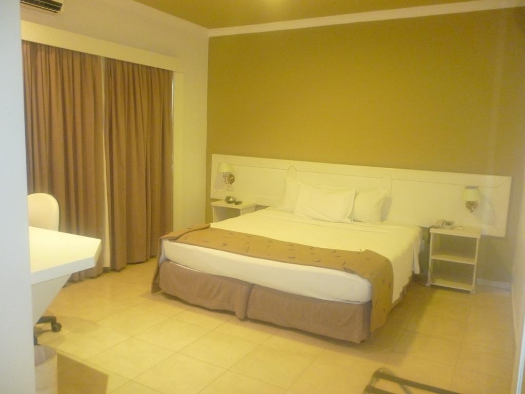 Hotel Anaca Sao Carlos Стая снимка