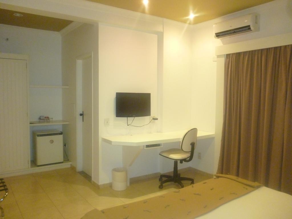 Hotel Anaca Sao Carlos Екстериор снимка